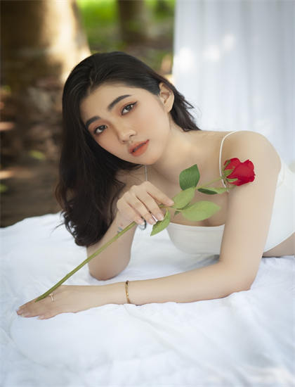 给视频免费观看_盛夏未来电影在线观看免费完整版_野花社区视频WWW官网